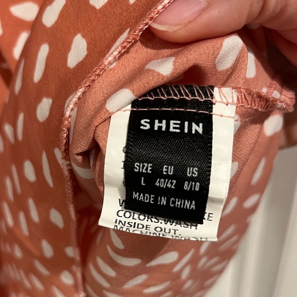 Lightweight summer dress - Picture 3 of 3